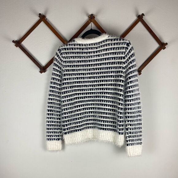 J.O.A | Striped Fuzzy Sweater L375 - Picture 7 of 7